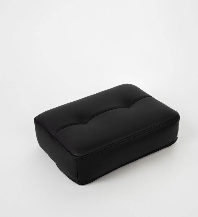 Children-pillow-lay Children-pillow-lay