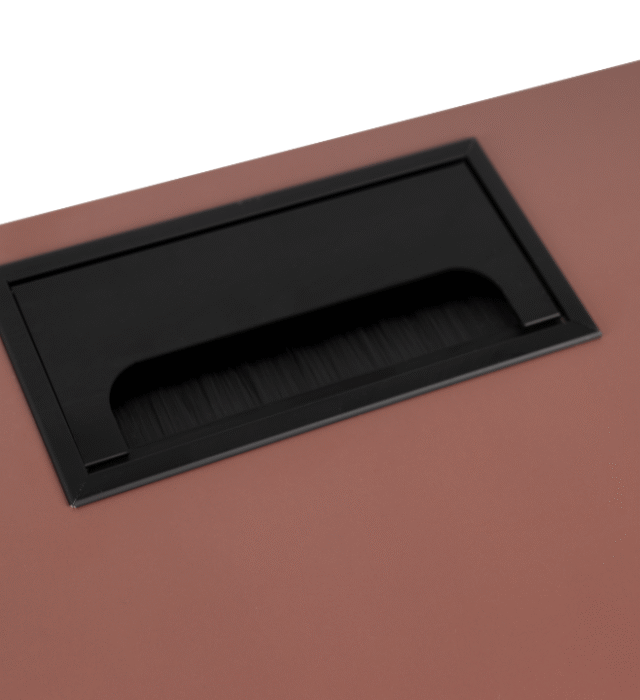 Įvadas laidams uždarytas Įvadas laidams uždarytas